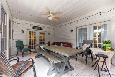 Welcome to 109 Sweetbriar Court, a gracious blend of timeless on Seven Lakes Country Club in North Carolina - for sale on GolfHomes.com, golf home, golf lot
