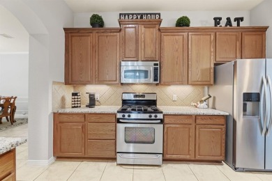 PRISTINE HOME IN HERITAGE RANCH (50+ GATED COMMUNITY) - on Heritage Ranch Golf and Country Club in Texas - for sale on GolfHomes.com, golf home, golf lot