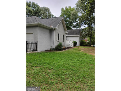 Beautiful, well maintained home in Lake Spivey Country Club on Lake Spivey Golf Club in Georgia - for sale on GolfHomes.com, golf home, golf lot