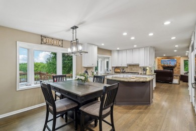 Luxurious Living in Prestigious Turnberry Subdivision  Discover on Turnberry Country Club in Illinois - for sale on GolfHomes.com, golf home, golf lot