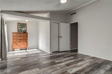 Come fall in love with this beautifully maintained five-lot on Linn Valley Lakes - Deer Trace Golf Course in Kansas - for sale on GolfHomes.com, golf home, golf lot