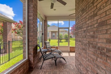 PRISTINE HOME IN HERITAGE RANCH (50+ GATED COMMUNITY) - on Heritage Ranch Golf and Country Club in Texas - for sale on GolfHomes.com, golf home, golf lot