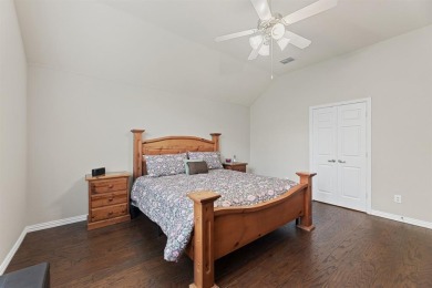 PRISTINE HOME IN HERITAGE RANCH (50+ GATED COMMUNITY) - on Heritage Ranch Golf and Country Club in Texas - for sale on GolfHomes.com, golf home, golf lot