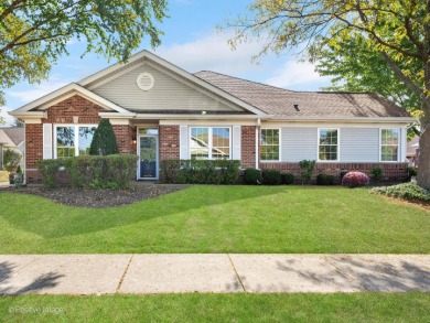 Carillon Ranch Townhome-All one level, Renovated & Refreshed on The Links at Carillon in Illinois - for sale on GolfHomes.com, golf home, golf lot