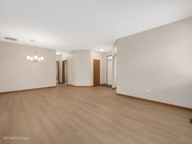 Carillon Ranch Townhome-All one level, Renovated & Refreshed on The Links at Carillon in Illinois - for sale on GolfHomes.com, golf home, golf lot