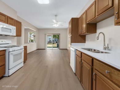 Carillon Ranch Townhome-All one level, Renovated & Refreshed on The Links at Carillon in Illinois - for sale on GolfHomes.com, golf home, golf lot