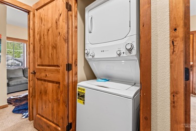 Three bedroom townhome in Tamarack Resort featuring on Osprey Meadows at Tamarack Resort in Idaho - for sale on GolfHomes.com, golf home, golf lot