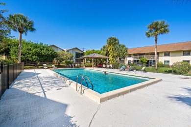 Beautifully updated and move in ready 2 bed/2 bath 2nd floor on Monterey Yacht and Country Club in Florida - for sale on GolfHomes.com, golf home, golf lot