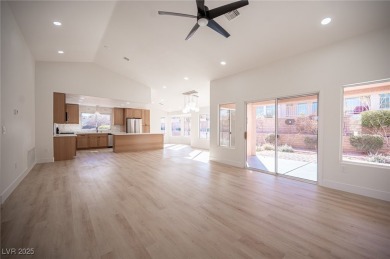 Charming 2-bedroom, 2 bathroom home in Sun City on Highland Falls Golf Club in Nevada - for sale on GolfHomes.com, golf home, golf lot
