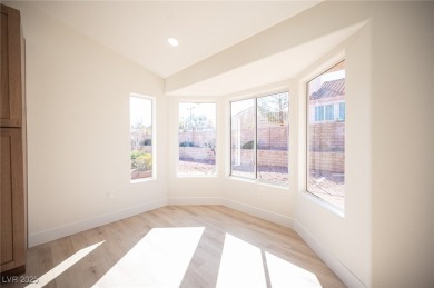 Charming 2-bedroom, 2 bathroom home in Sun City on Highland Falls Golf Club in Nevada - for sale on GolfHomes.com, golf home, golf lot