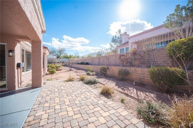 Charming 2-bedroom, 2 bathroom home in Sun City on Highland Falls Golf Club in Nevada - for sale on GolfHomes.com, golf home, golf lot