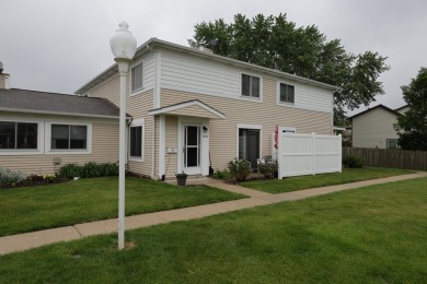 This is a 2 story end unit town home located in a quiet on Poplar Creek Country Club in Illinois - for sale on GolfHomes.com, golf home, golf lot