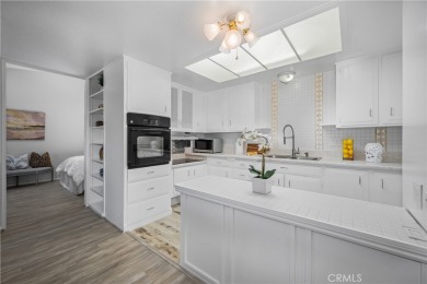 Clean and bright with a u shaped expansion, corner unit in on Leisure World Seal Beach Golf Course in California - for sale on GolfHomes.com, golf home, golf lot