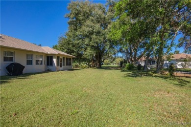 Affordably priced and fully furnished 3-bedroom, 2-bathroom home on Inverness Golf and Country Club in Florida - for sale on GolfHomes.com, golf home, golf lot