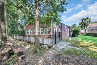 Low maintenance patio home on cul-de-sac in Pawleys Plantation on Pawleys Plantation Golf and Country Club in South Carolina - for sale on GolfHomes.com, golf home, golf lot