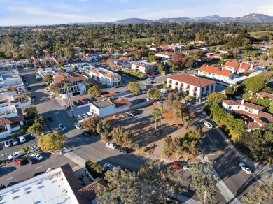 This is your chance to own a beautifully appointed split-level on Rancho Santa Fe Golf Club in California - for sale on GolfHomes.com, golf home, golf lot