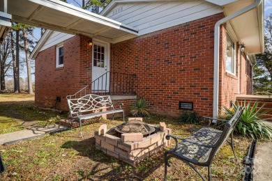 This is a lovely 4 bedroom, 2 bath home sitting on the city golf on Gastonia Municipal Golf Course in North Carolina - for sale on GolfHomes.com, golf home, golf lot