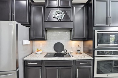 Under contract-accepting backup offers. Welcome to your private on Providence Golf Club in Florida - for sale on GolfHomes.com, golf home, golf lot