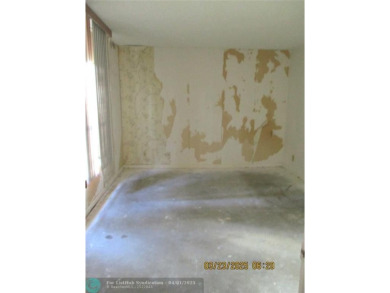**ALL AGES WELCOME**NEED TLC**BEING SOLD *AS IS* WHERE IS***RUN on Colony West Country Club in Florida - for sale on GolfHomes.com, golf home, golf lot