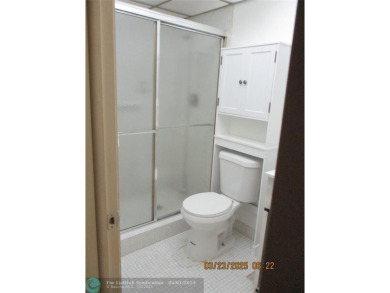 **ALL AGES WELCOME**NEED TLC**BEING SOLD *AS IS* WHERE IS***RUN on Colony West Country Club in Florida - for sale on GolfHomes.com, golf home, golf lot