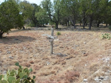 Nice corner lot on a cul-de-sac has distant lake views from the on Summit Rock Golf Course in Texas - for sale on GolfHomes.com, golf home, golf lot