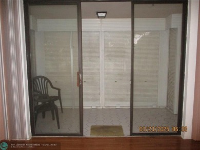 **ALL AGES WELCOME**NEED TLC**BEING SOLD *AS IS* WHERE IS***RUN on Colony West Country Club in Florida - for sale on GolfHomes.com, golf home, golf lot