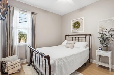 Under contract-accepting backup offers. Welcome to your private on Providence Golf Club in Florida - for sale on GolfHomes.com, golf home, golf lot