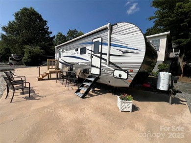 Ideal Lot in the gated community of Badin Shores Resort on Old North State Club at Uwharrie Point Golf community in North Carolina - for sale on GolfHomes.com, golf home, golf lot