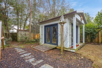 Welcome to this beautifully designed 3-bedroom, 3-bath home on Tanglewood Golf Club in Florida - for sale on GolfHomes.com, golf home, golf lot