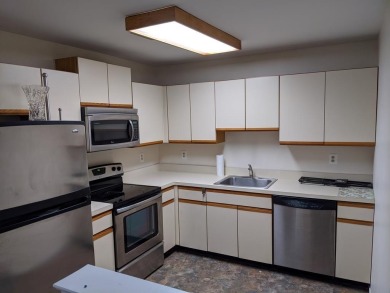 Chic 2-bedroom/ 1 bath corner unit condo (upper floor) located on Bretton Woods Country Club in New York - for sale on GolfHomes.com, golf home, golf lot