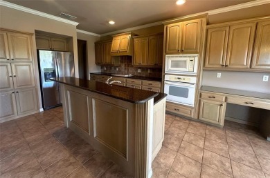 Welcome to this stunning residence located in the desirable on Southern Oaks Golf Club in Texas - for sale on GolfHomes.com, golf home, golf lot