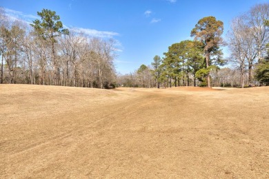 BEAUTIFUL 4 BR, 3 1/2 BATH HOME OVERLOOKING THE GOLF COURSE on The Links At Lakewood in South Carolina - for sale on GolfHomes.com, golf home, golf lot