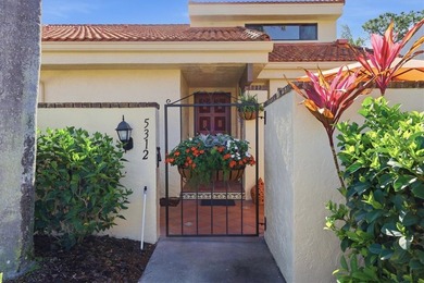 Beautifully Renovated 3BR Villa - Private Tropical Setting - on The Meadows Golf and Country Club in Florida - for sale on GolfHomes.com, golf home, golf lot