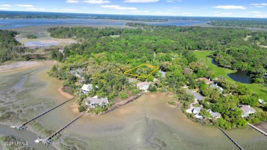 Come build your dream home with Meritus Signature Homes. Welcome on Callawassie Island Club in South Carolina - for sale on GolfHomes.com, golf home, golf lot