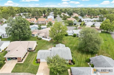 One of Clearbrook's finest!!! This completely remodeled on Clearbrook Golf Club in New Jersey - for sale on GolfHomes.com, golf home, golf lot
