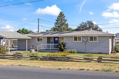 Stunning Home with Cascade Mountain Views - Perfect for Your on Desert Peaks Golf Club in Oregon - for sale on GolfHomes.com, golf home, golf lot