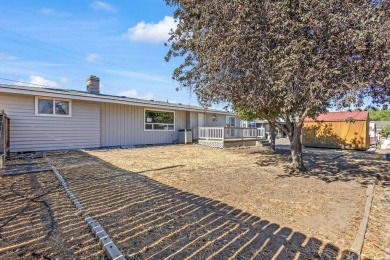 Stunning Home with Cascade Mountain Views - Perfect for Your on Desert Peaks Golf Club in Oregon - for sale on GolfHomes.com, golf home, golf lot