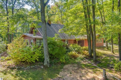 Home near the Dream Golf Course.  Charming 3 bedroom, 1.5 bath on The Dream in Michigan - for sale on GolfHomes.com, golf home, golf lot
