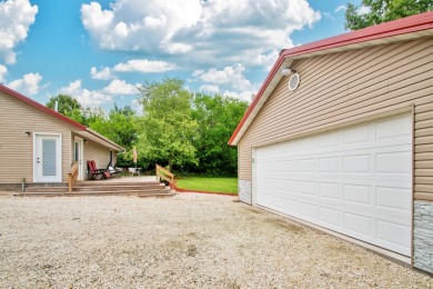 Cozy Cabin Nestled Among Wooded Setting on Oak Run Golf Course in Illinois - for sale on GolfHomes.com, golf home, golf lot
