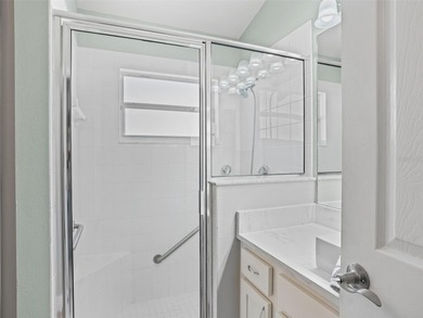 Looking for a RESORT STYLE RETREAT or FULL TIME PARADISE....look on Kings Ridge Golf Club in Florida - for sale on GolfHomes.com, golf home, golf lot