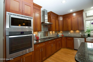 45 Richmond Rd offers just over 3,000 sq ft of functional living on Foxfire Golf and Country Club in North Carolina - for sale on GolfHomes.com, golf home, golf lot