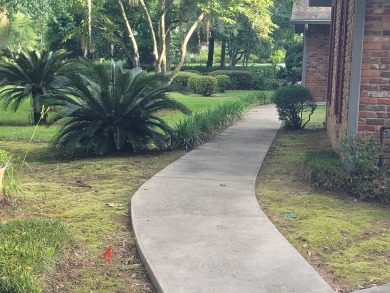 California, Miami Beach, and places in between choose on Killearn Country Club and Inn in Florida - for sale on GolfHomes.com, golf home, golf lot