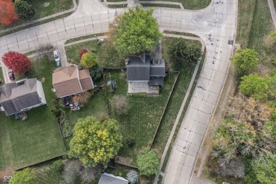 Tastefully updated 4 bedroom home in Saddlebrook. Large eat in on Saddlebrook Golf Course in Indiana - for sale on GolfHomes.com, golf home, golf lot