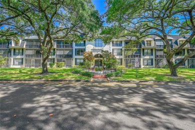 Sellers Motivated! Perfect opportunity for investors! This on Inverrary Country Club in Florida - for sale on GolfHomes.com, golf home, golf lot
