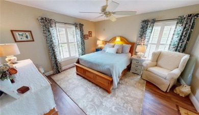 **PLEASE ENJOY THE 3D INTERACTIVE VIRTUAL TOUR ASSOCIATED WITH on Kings Gate Golf Club in Florida - for sale on GolfHomes.com, golf home, golf lot