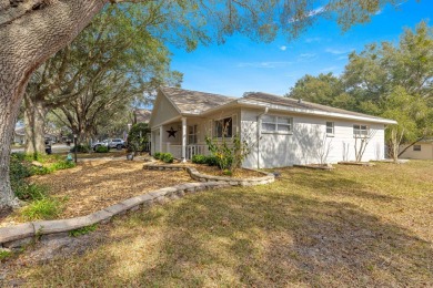 Welcome to this charming 2-bedroom, 2-bathroom end unit in the on On Top of the World Golf Course in Florida - for sale on GolfHomes.com, golf home, golf lot