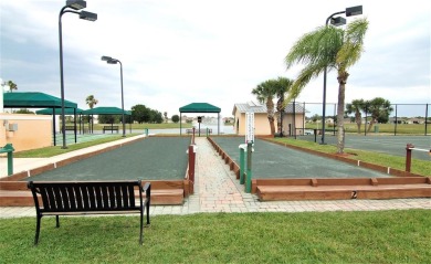 **PLEASE ENJOY THE 3D INTERACTIVE VIRTUAL TOUR ASSOCIATED WITH on Kings Gate Golf Club in Florida - for sale on GolfHomes.com, golf home, golf lot