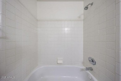 Very Bright Quaint 2BR, 2BA Valencia model in the active adult on Ironwood Golf Club in Arizona - for sale on GolfHomes.com, golf home, golf lot