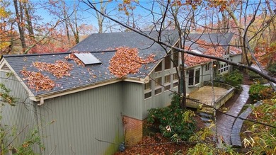 Listed below appraised value is this 6 bedroom, 4 bathroom in on  in Georgia - for sale on GolfHomes.com, golf home, golf lot