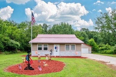 Cozy Cabin Nestled Among Wooded Setting on Oak Run Golf Course in Illinois - for sale on GolfHomes.com, golf home, golf lot